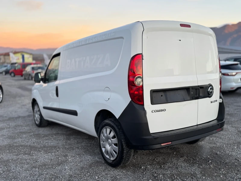 Opel Combo 1.6Diesel, снимка 4 - Автомобили и джипове - 48395818