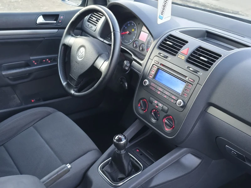 VW Golf 1.6i 102Hp ГАЗ - ЛИЗИНГ, снимка 14 - Автомобили и джипове - 48576928