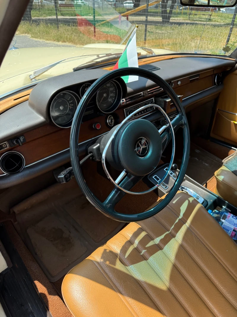 Mercedes-Benz 280, снимка 5 - Автомобили и джипове - 52324154