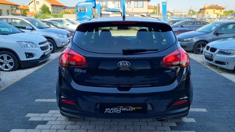 Kia Ceed 1.6 CRDI * * ПЪЛНА ГАРАНЦИЯ!!!, снимка 6 - Автомобили и джипове - 50791068