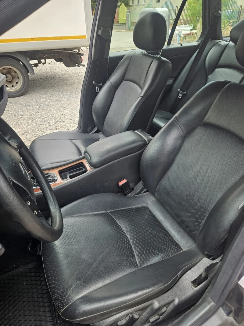 Mercedes-Benz 200 C 200 AUTOMATIC KOMBI Classic, снимка 6 - Автомобили и джипове - 51274439
