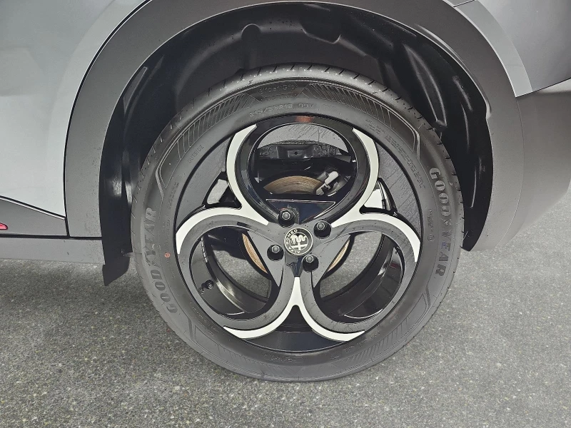 Alfa Romeo Junior 1.2 VGT 48V-HYBRID NAVI CAMERA , снимка 14 - Автомобили и джипове - 51507517