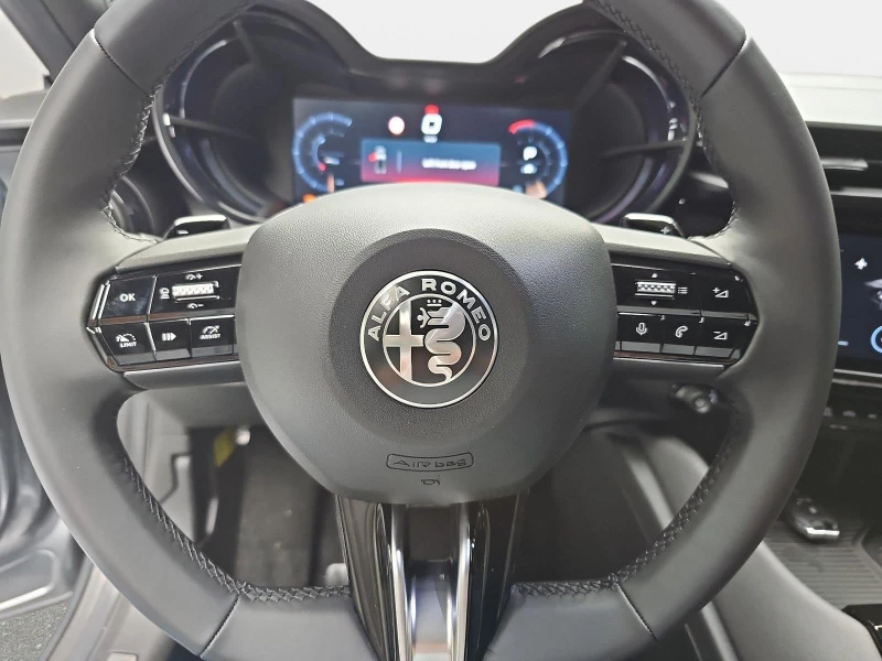 Alfa Romeo Junior 1.2 VGT 48V-HYBRID NAVI CAMERA , снимка 7 - Автомобили и джипове - 51507517