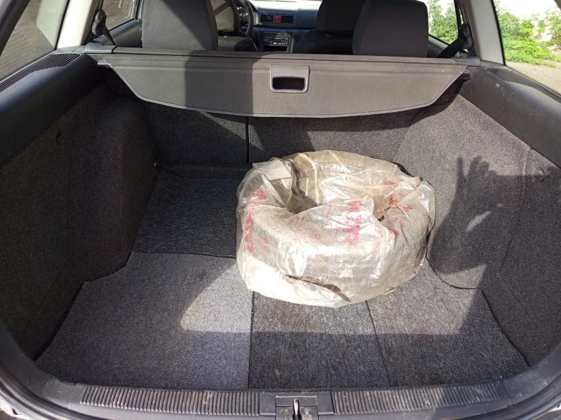 Skoda Octavia LPG, снимка 11 - Автомобили и джипове - 52735568