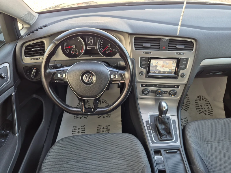 VW Golf 2.0TDI DsG, снимка 10 - Автомобили и джипове - 51853110
