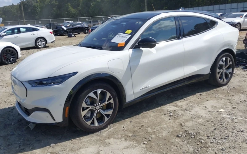 Ford Mustang Mach-E PREMIUM, снимка 4 - Автомобили и джипове - 52749629