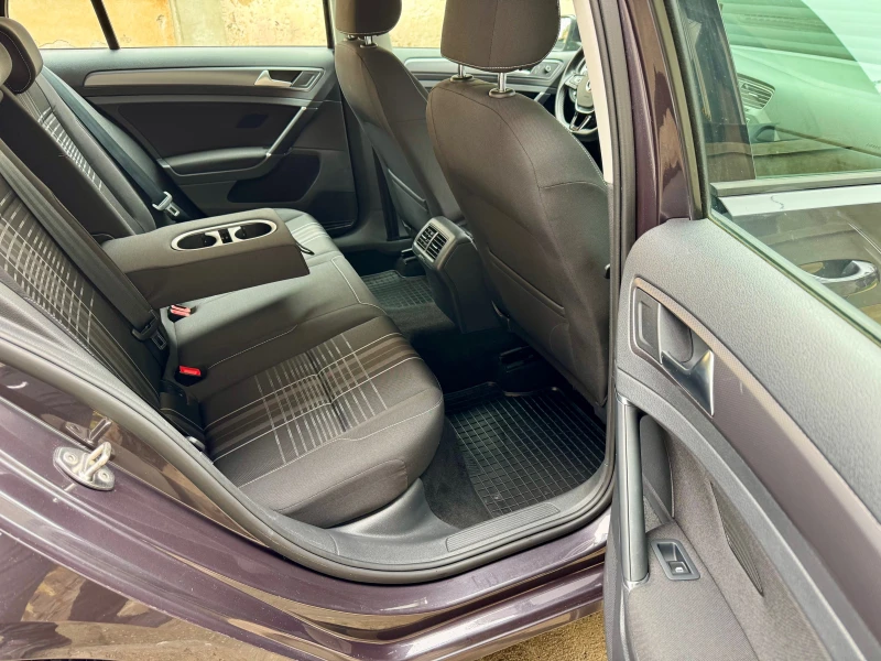 VW Golf 1.6TDi-LOUNGE , снимка 14 - Автомобили и джипове - 52598040