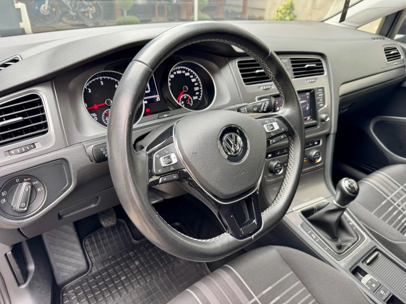 VW Golf 1.6TDi-LOUNGE , снимка 11 - Автомобили и джипове - 52598040
