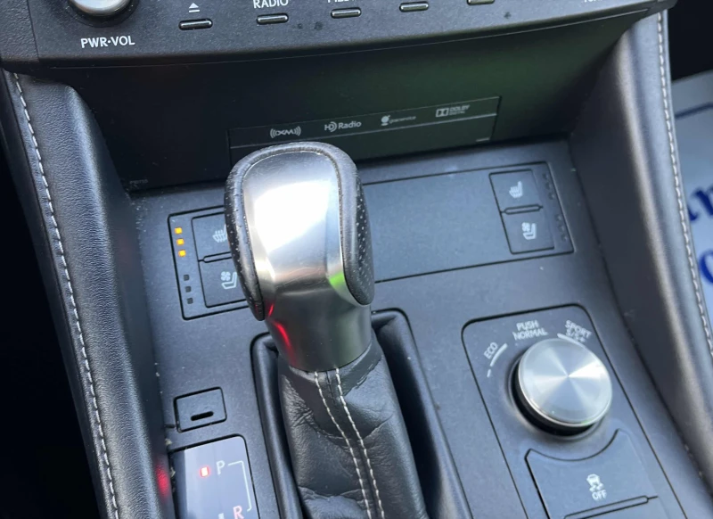 Lexus RC 300, снимка 13 - Автомобили и джипове - 52749715