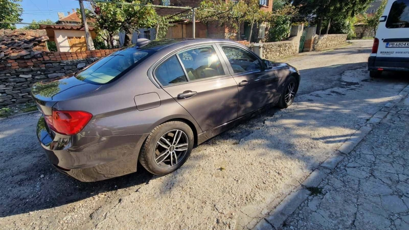 BMW 320, снимка 11 - Автомобили и джипове - 52836734