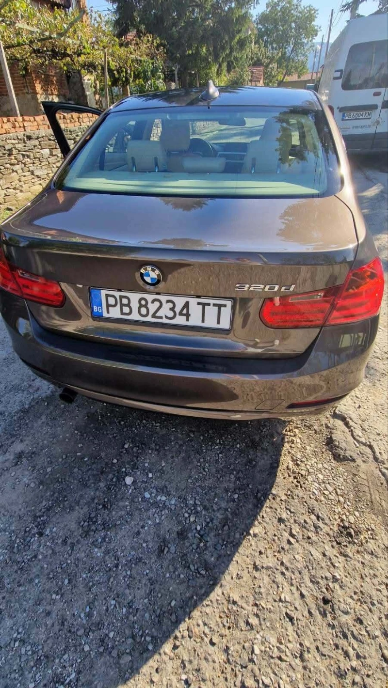 BMW 320, снимка 10 - Автомобили и джипове - 52836734