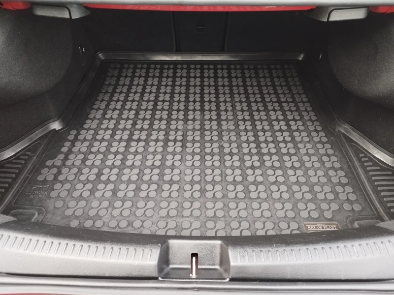 Mercedes-Benz CLA 200, снимка 10 - Автомобили и джипове - 52839116