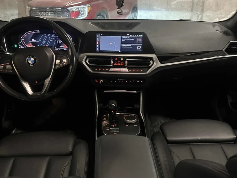 BMW 330 XDRIVE* ДИГИТАЛНО* ТАБЛО* 360КАМЕРА* LANE* ASSIST*, снимка 10 - Автомобили и джипове - 53054213