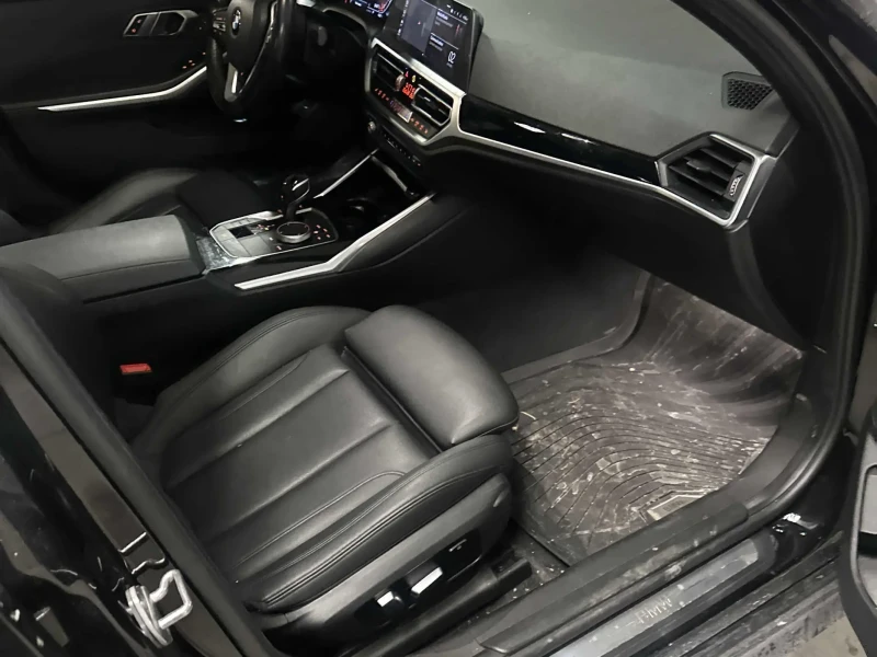 BMW 330 XDRIVE* ДИГИТАЛНО* ТАБЛО* 360КАМЕРА* LANE* ASSIST*, снимка 14 - Автомобили и джипове - 53054213