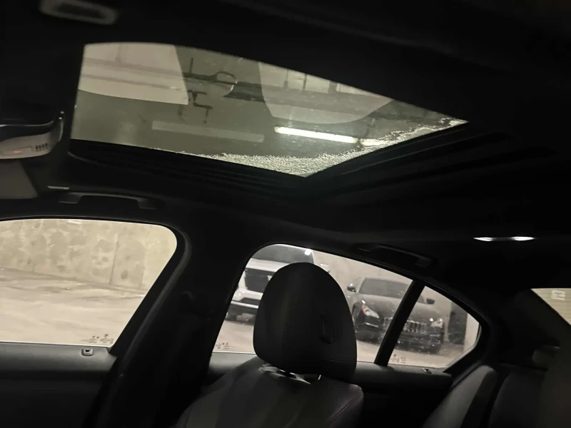 BMW 330 XDRIVE* ДИГИТАЛНО* ТАБЛО* 360КАМЕРА* LANE* ASSIST*, снимка 15 - Автомобили и джипове - 53054213