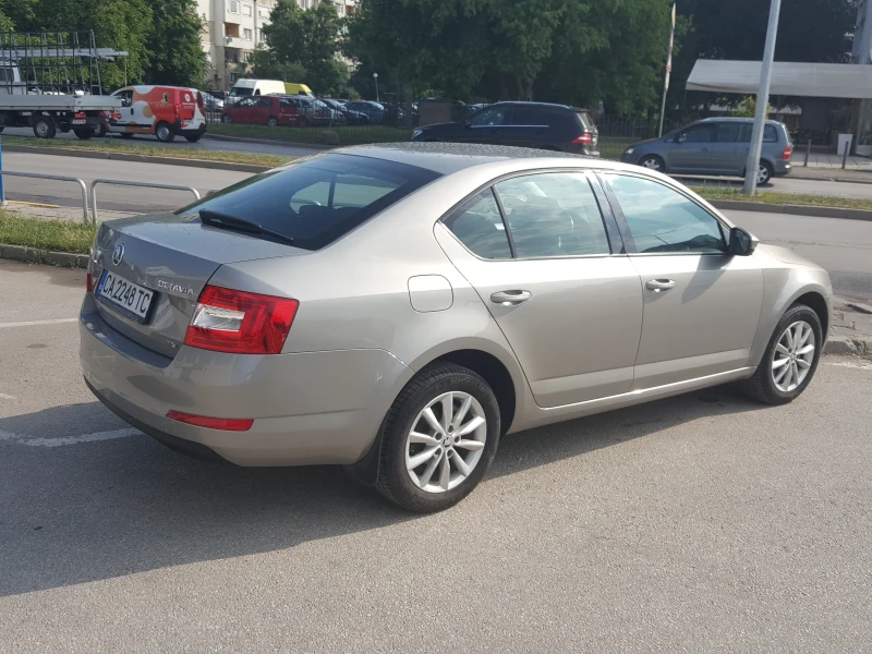 Skoda Octavia 1.4TSI, снимка 3 - Автомобили и джипове - 53142367