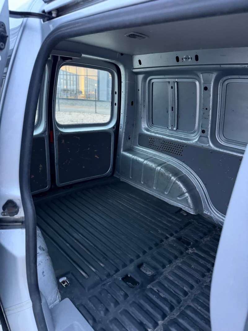 VW Caddy 2.0 90к.с., снимка 5 - Автомобили и джипове - 53282344