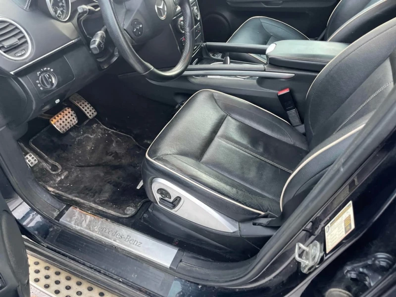 Mercedes-Benz ML 550 4MATIC * ВЪЗДУШНО ОКАЧВАНЕ* ОБДУХВАНЕ* ДВА КЛЮЧА* , снимка 7 - Автомобили и джипове - 53407593
