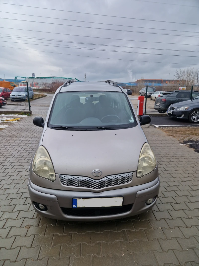 Toyota Yaris verso, снимка 2 - Автомобили и джипове - 53409863