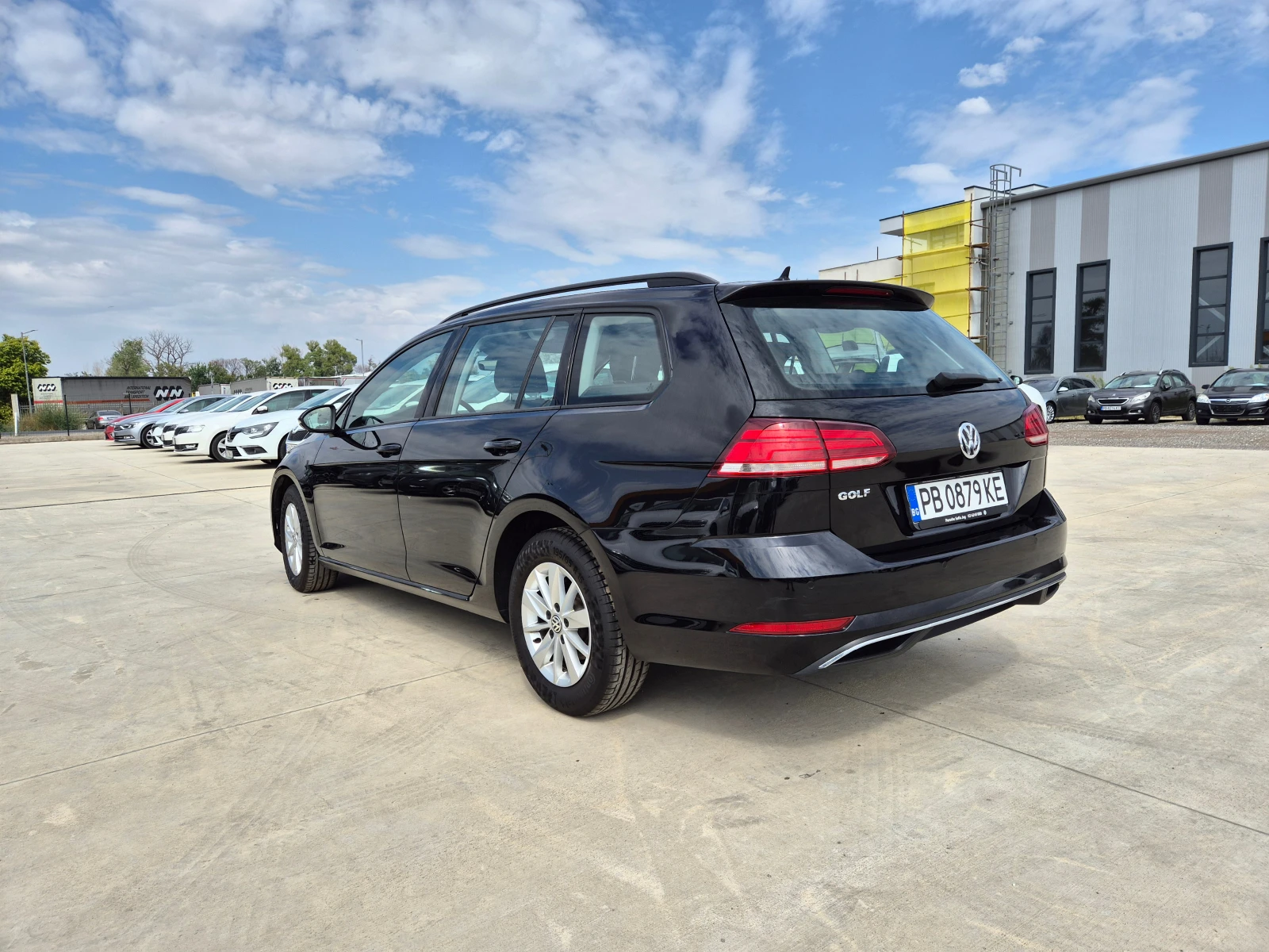 VW Golf В-Гаранция-6-M/T - изображение 3