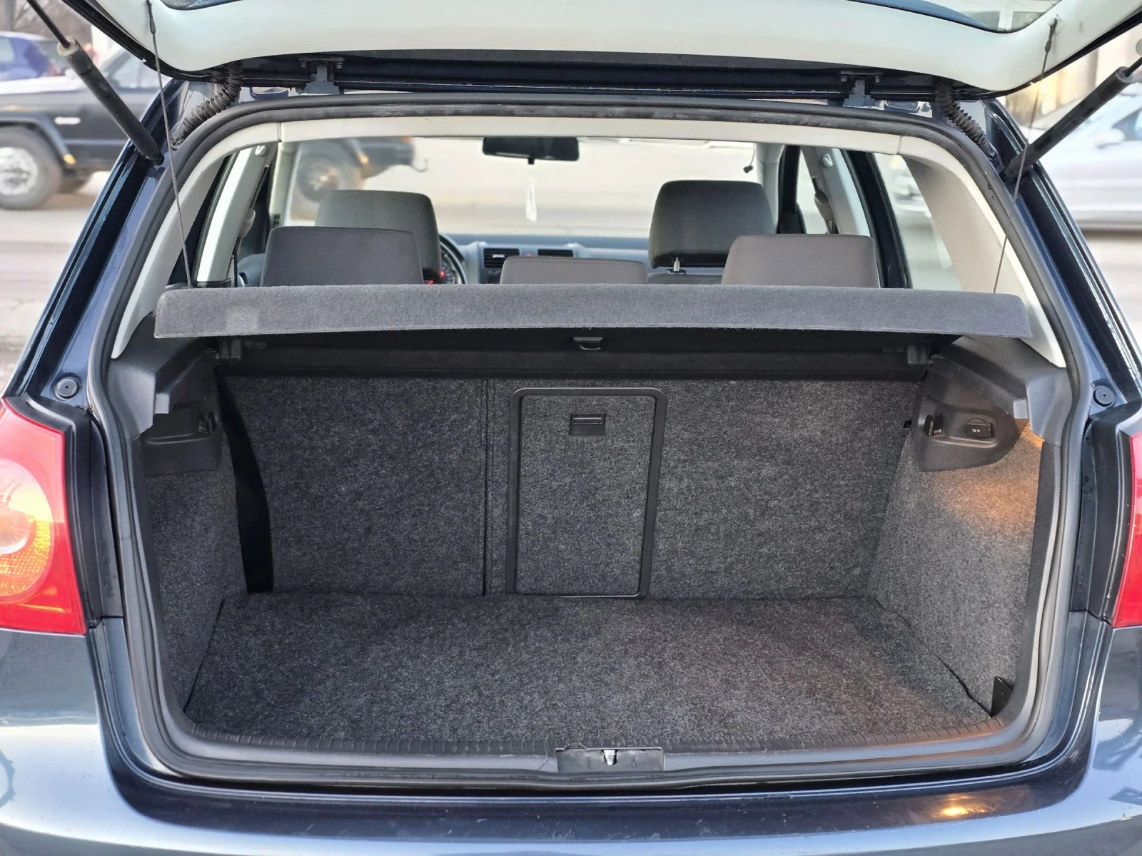 VW Golf 1.6i 102Hp ГАЗ - ЛИЗИНГ | Mobile.bg — изображение 11