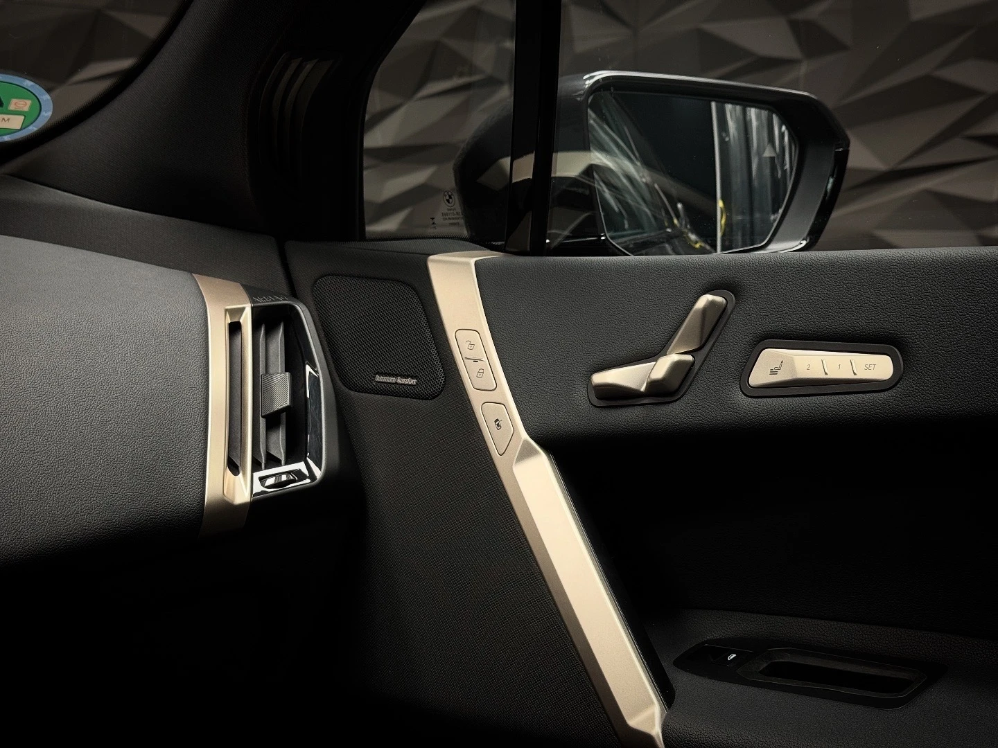 BMW iX 40 xDrive H&K* HeadUp* 360*  | Mobile.bg   15