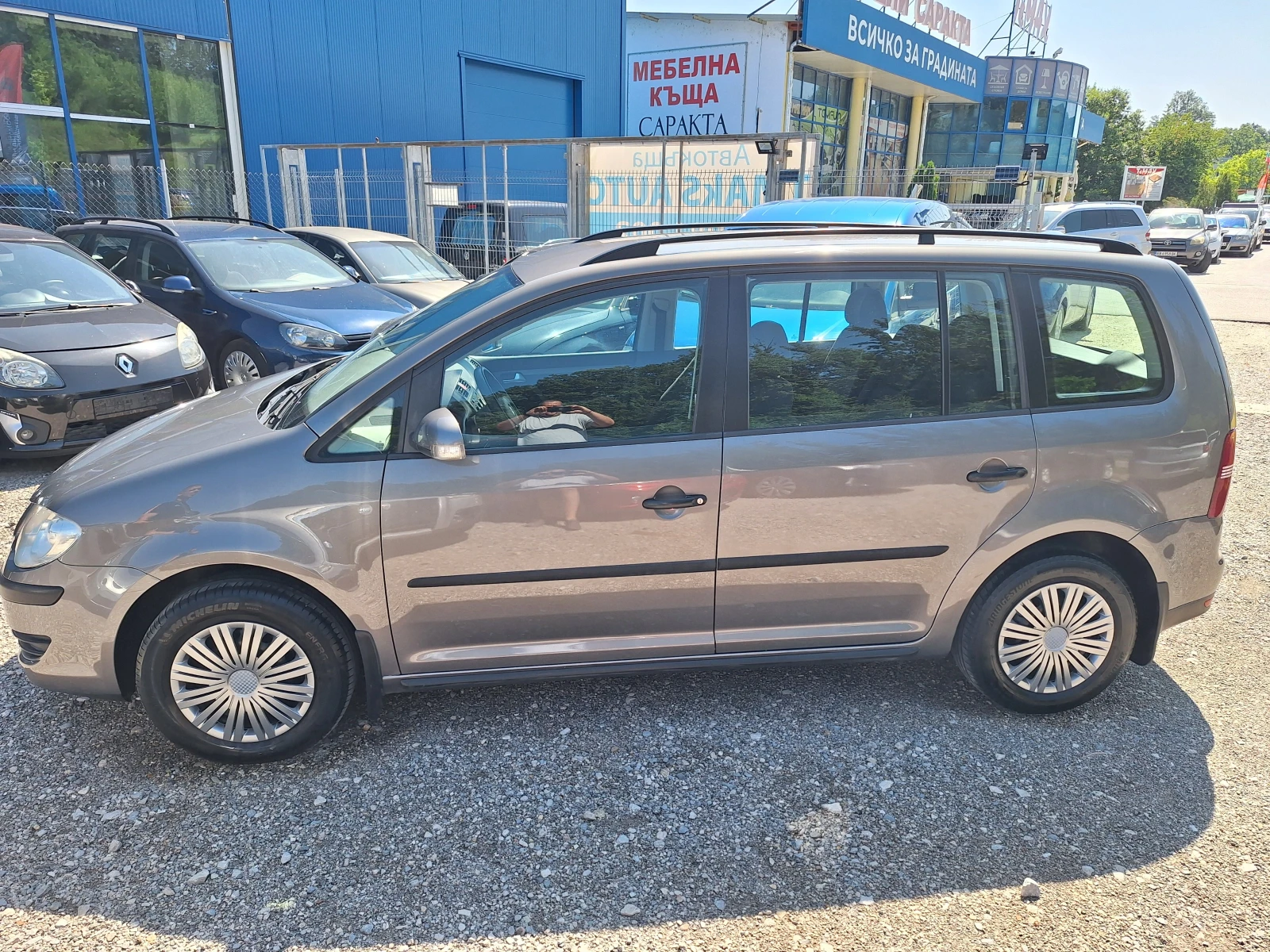 VW Touran 1.9 TDI 90 к.с - изображение 7