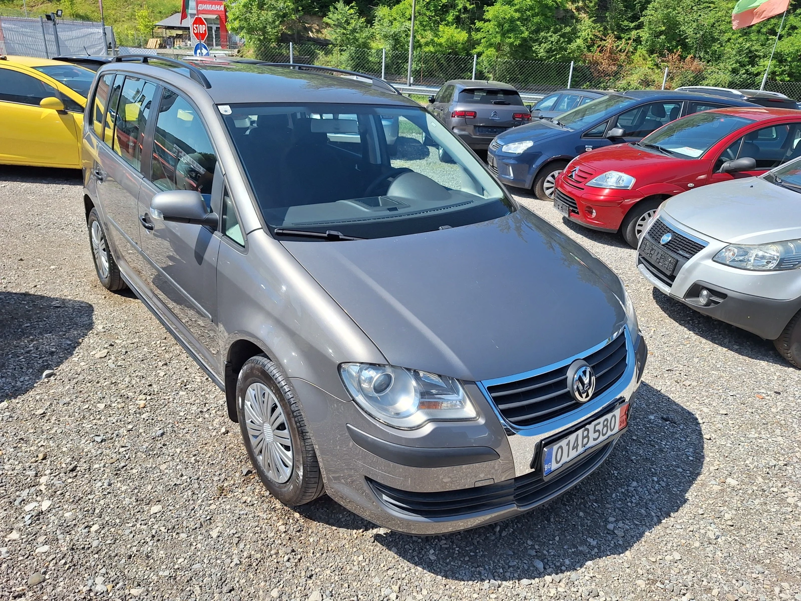 VW Touran 1.9 TDI 90 к.с - изображение 10