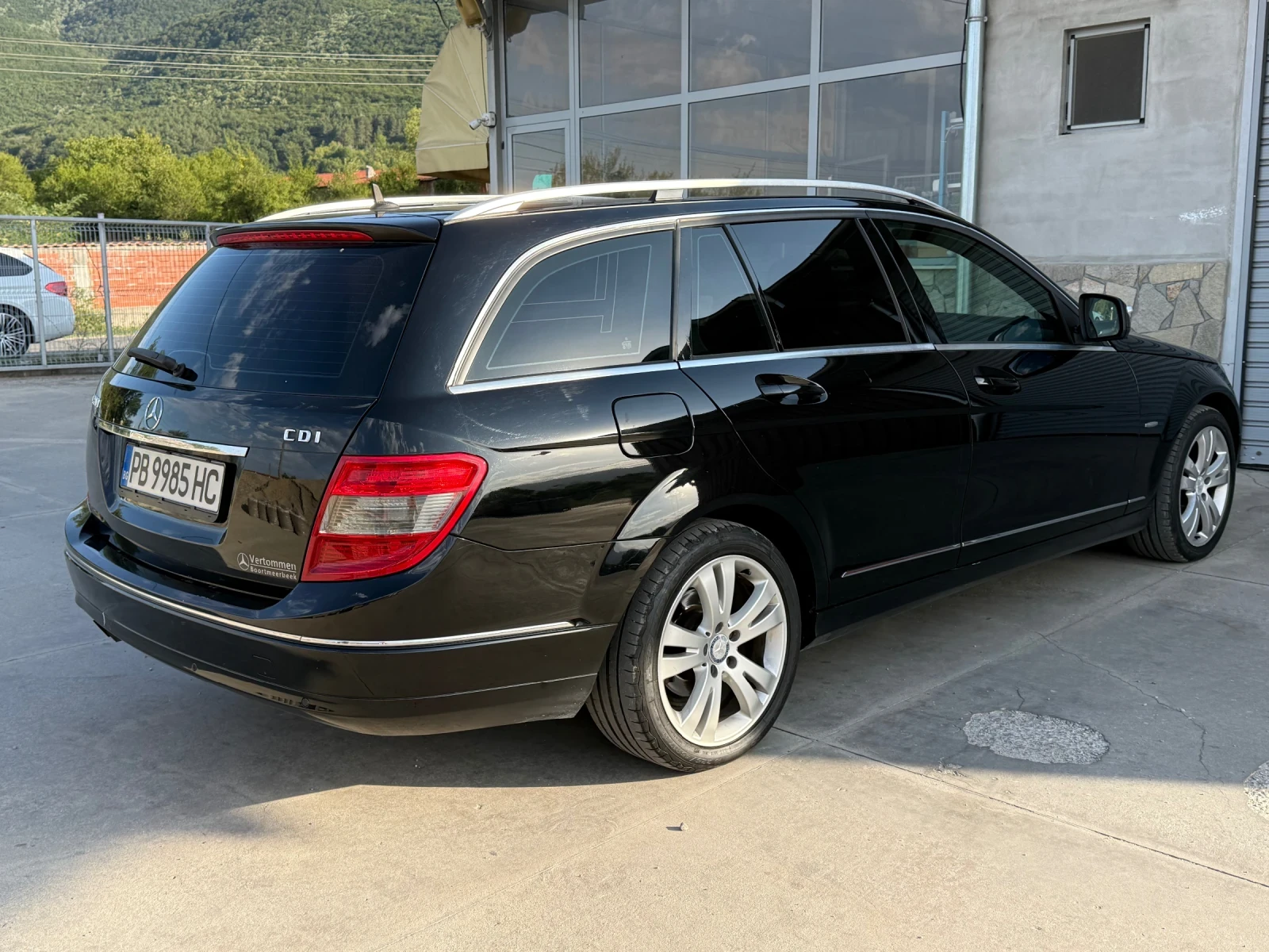 Mercedes-Benz C 200  - изображение 4