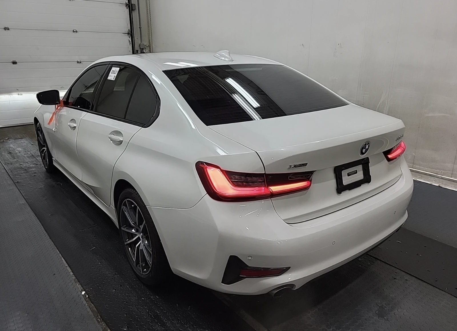 BMW 330 XDRIVE - изображение 4