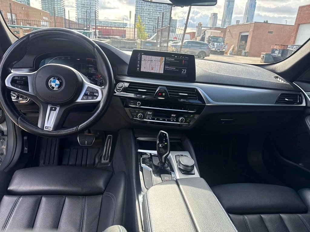 BMW 530 * 530i xDrive * CARFAX * БЕЗ ПЪРВОНАЧАЛНА ВНОСКА | Mobile.bg — изображение 9
