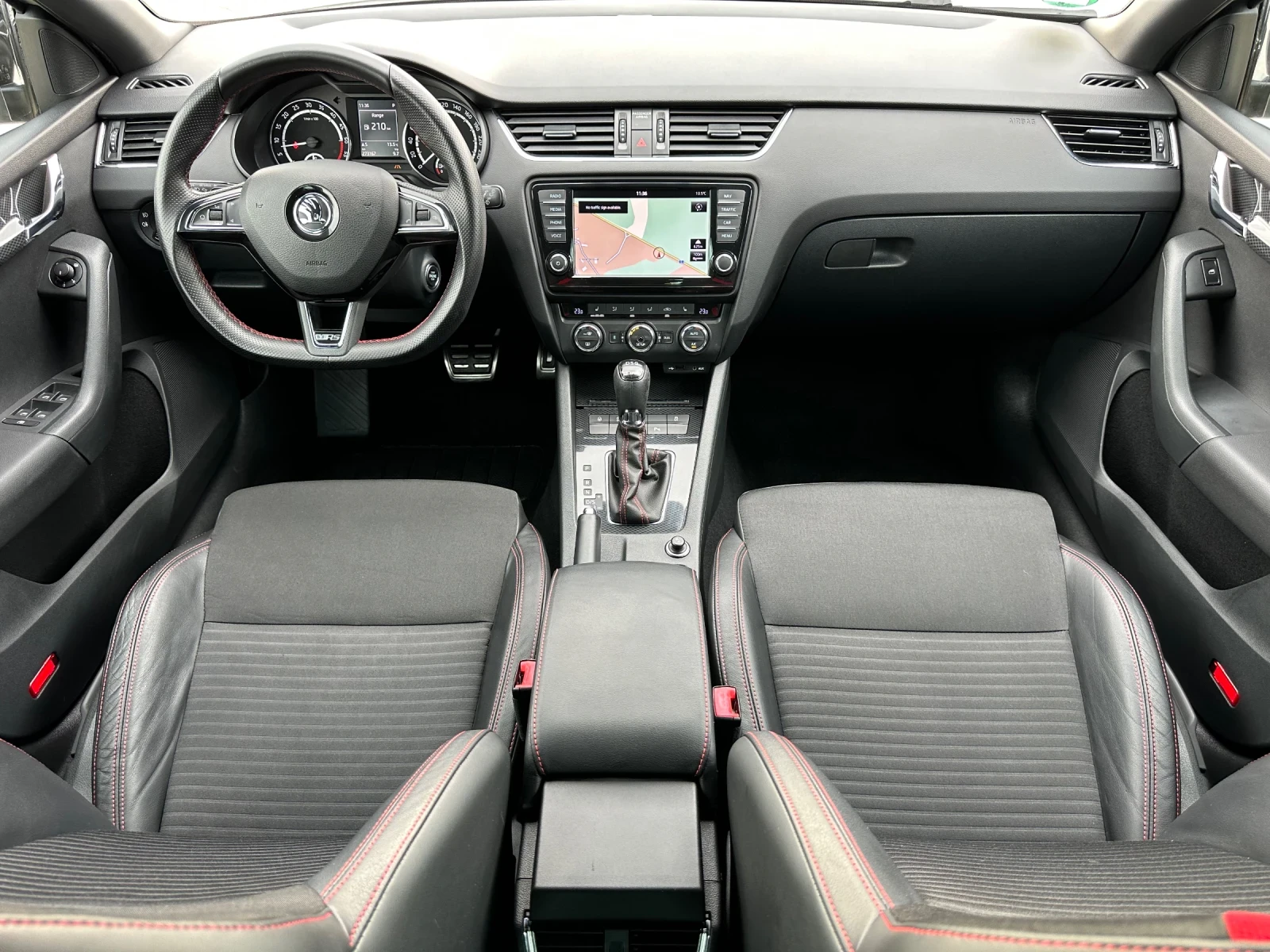 Skoda Octavia VRS 2.0d DSG 184-MAXTON-ACC-LANE-KEYLESS- | Mobile.bg   11