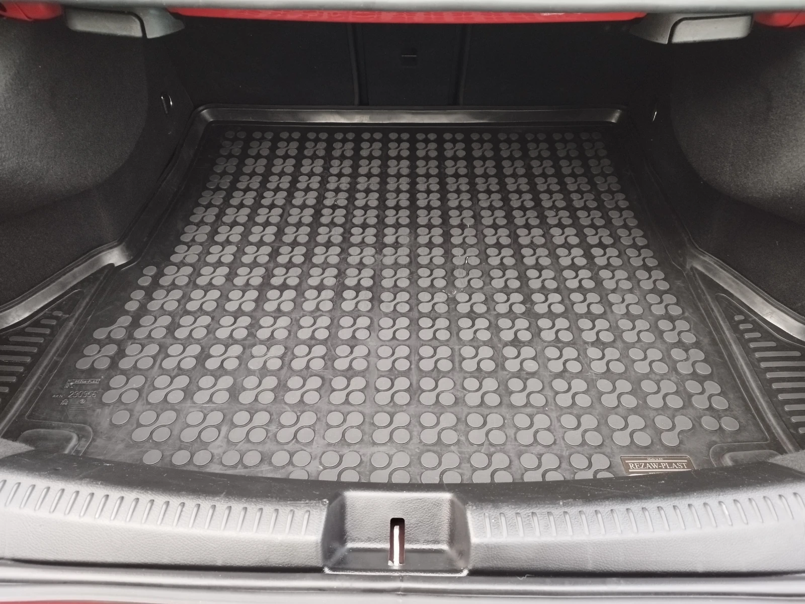 Mercedes-Benz CLA 200  - изображение 10