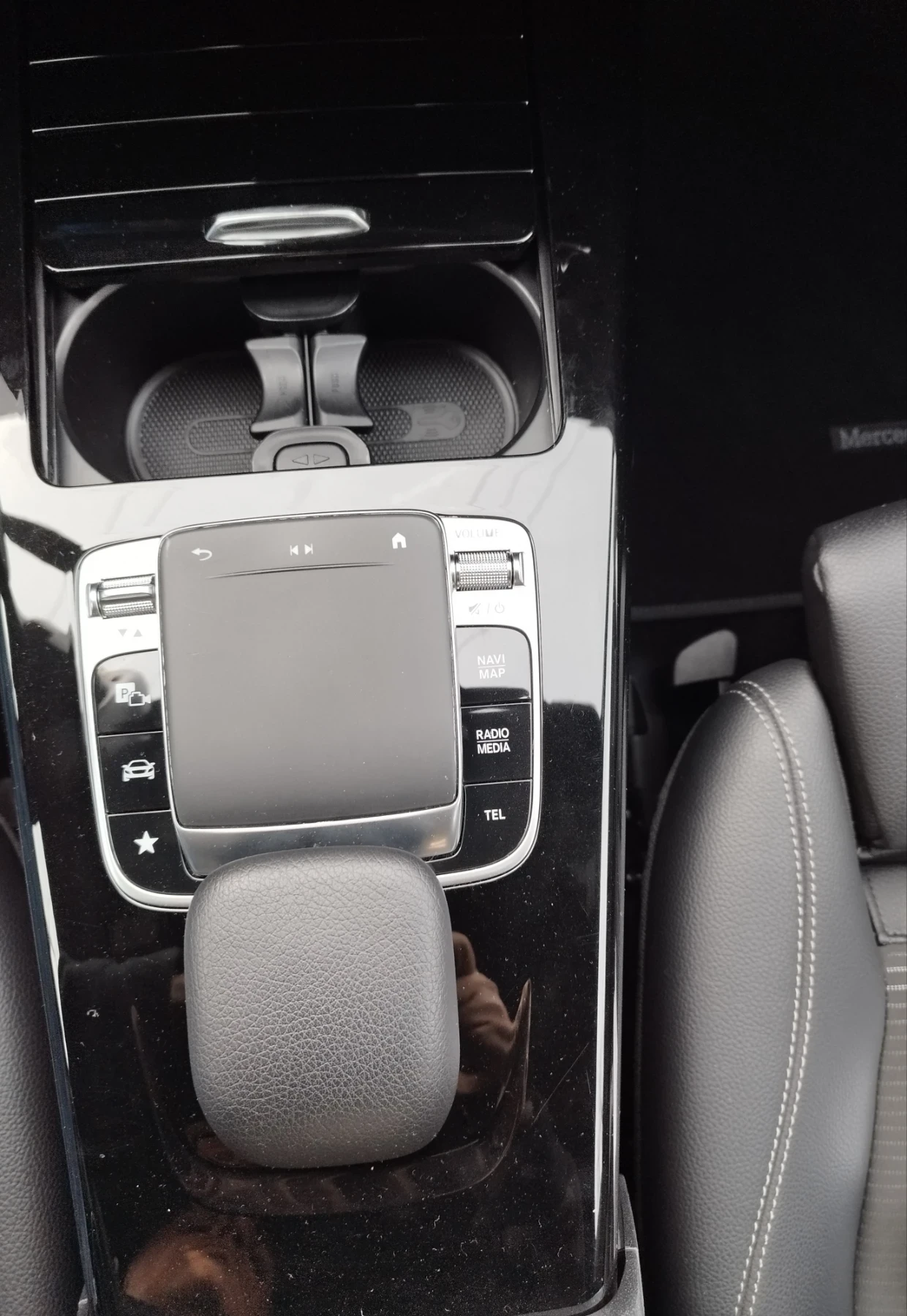 Mercedes-Benz CLA 200  - изображение 6