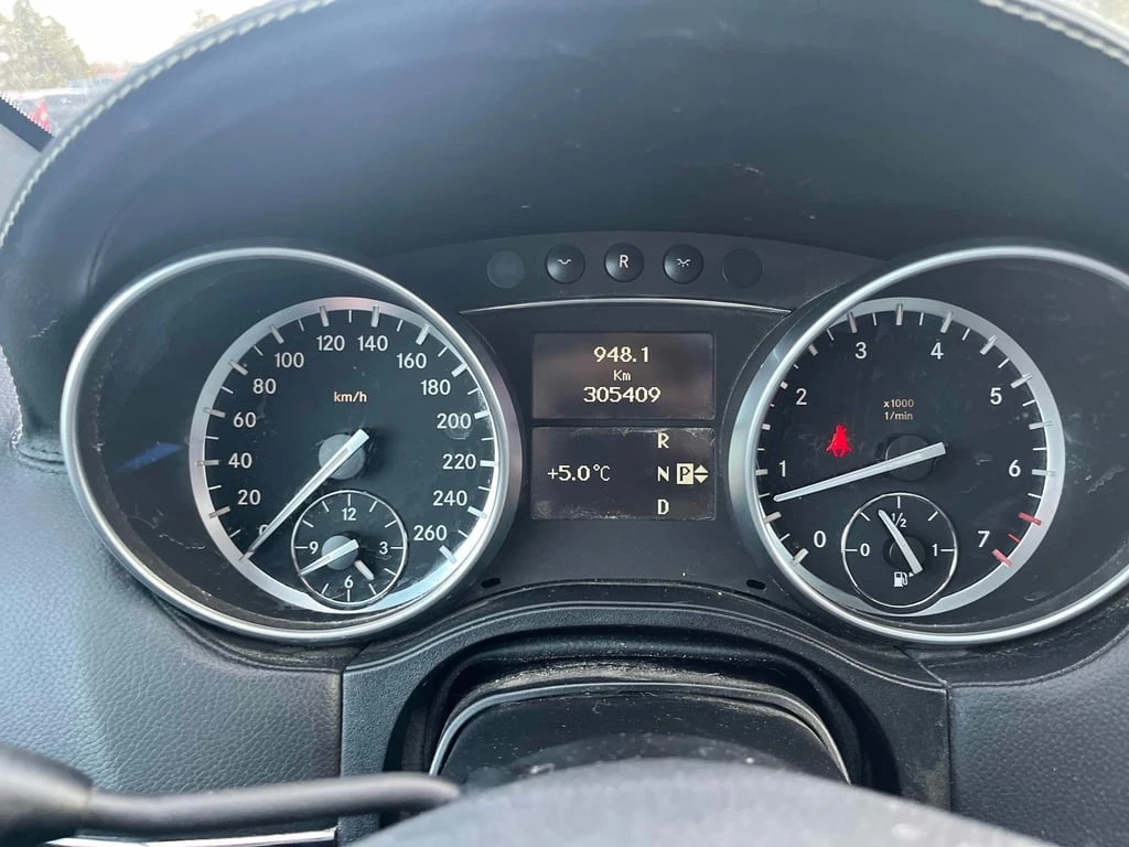 Mercedes-Benz ML 550 4MATIC * ВЪЗДУШНО ОКАЧВАНЕ* ОБДУХВАНЕ* ДВА КЛЮЧА*  - изображение 8