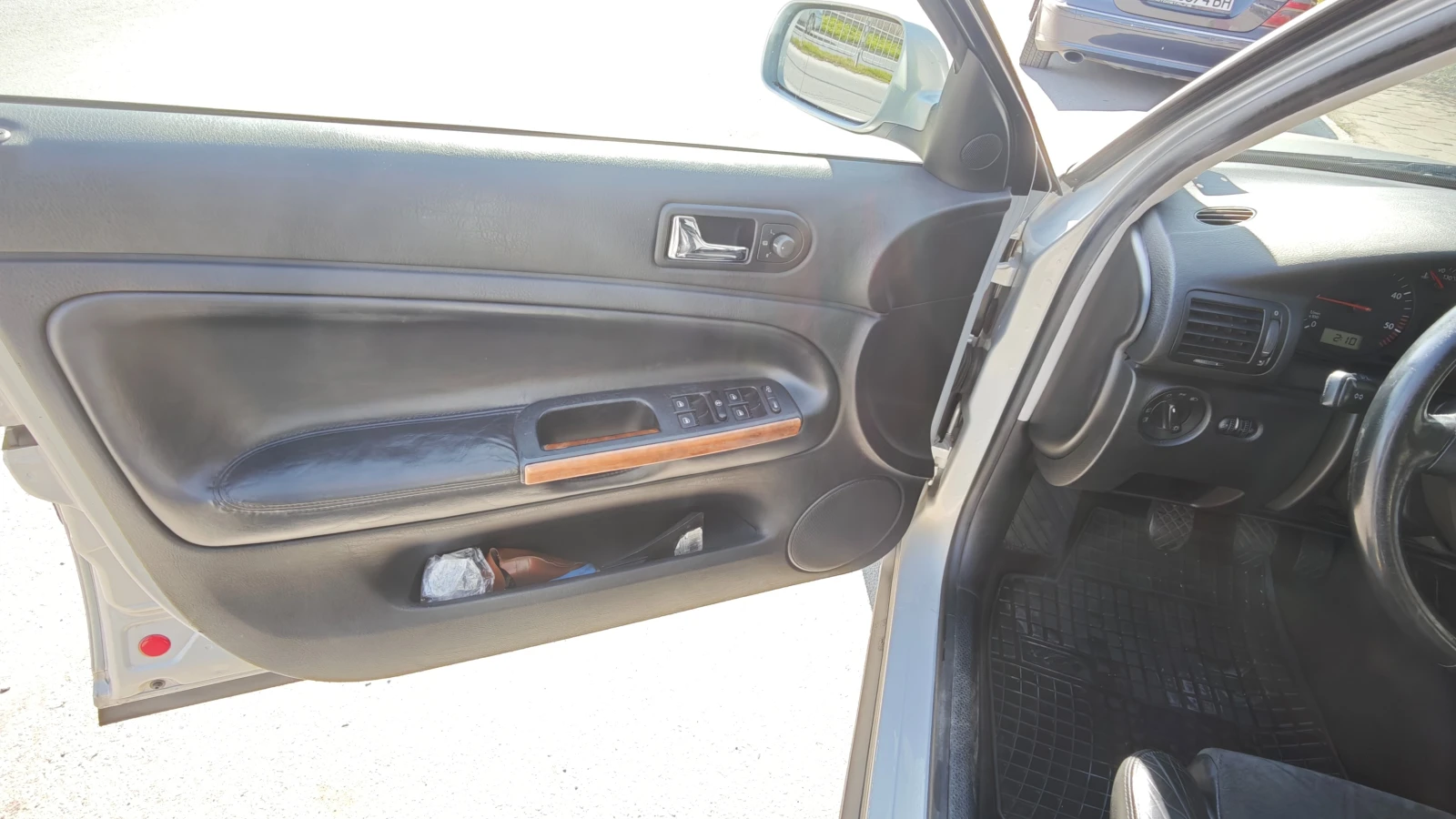 VW Passat, снимка 11 - Автомобили и джипове - 53840680