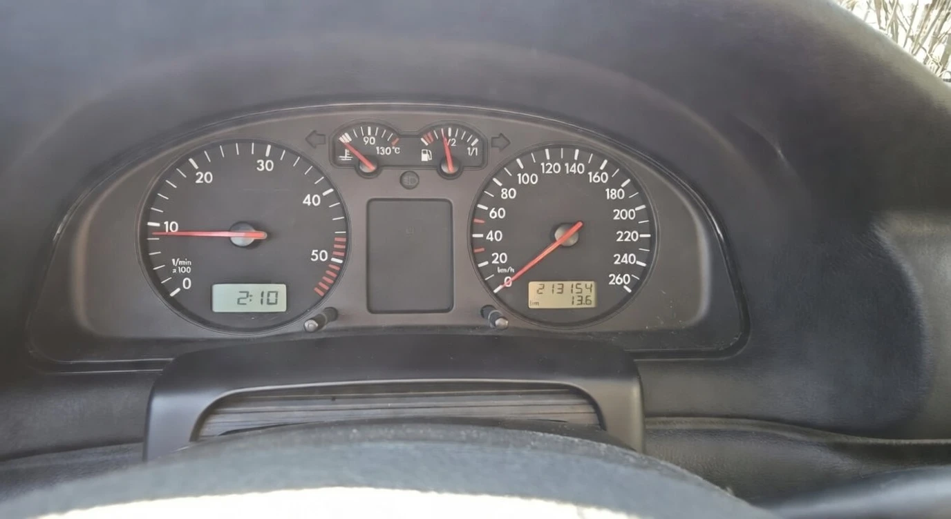 VW Passat, снимка 8 - Автомобили и джипове - 53840680