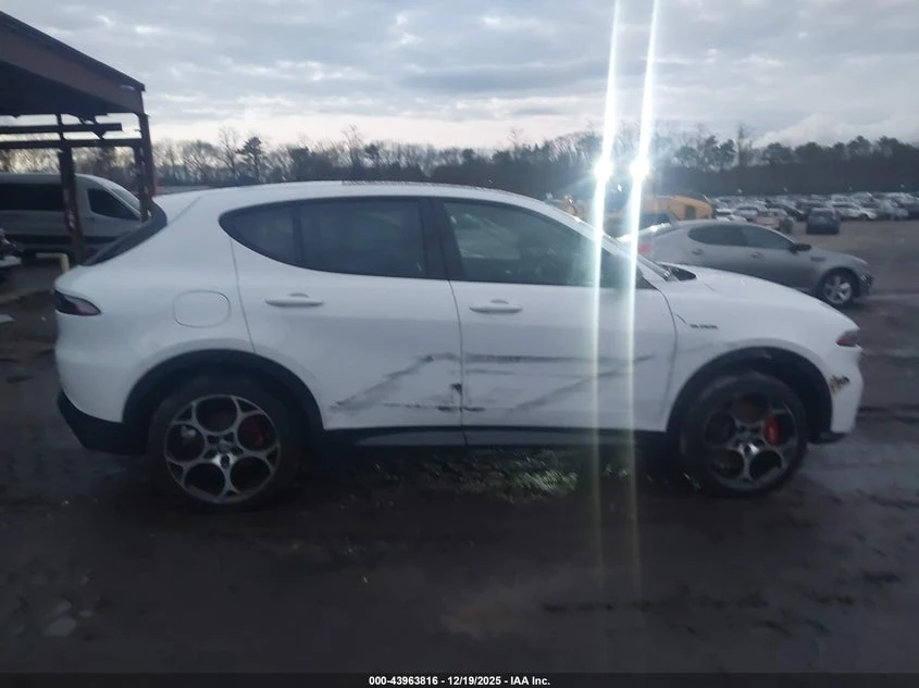 Alfa Romeo Tonale Veloce EAWD | Mobile.bg � ����������� 13
