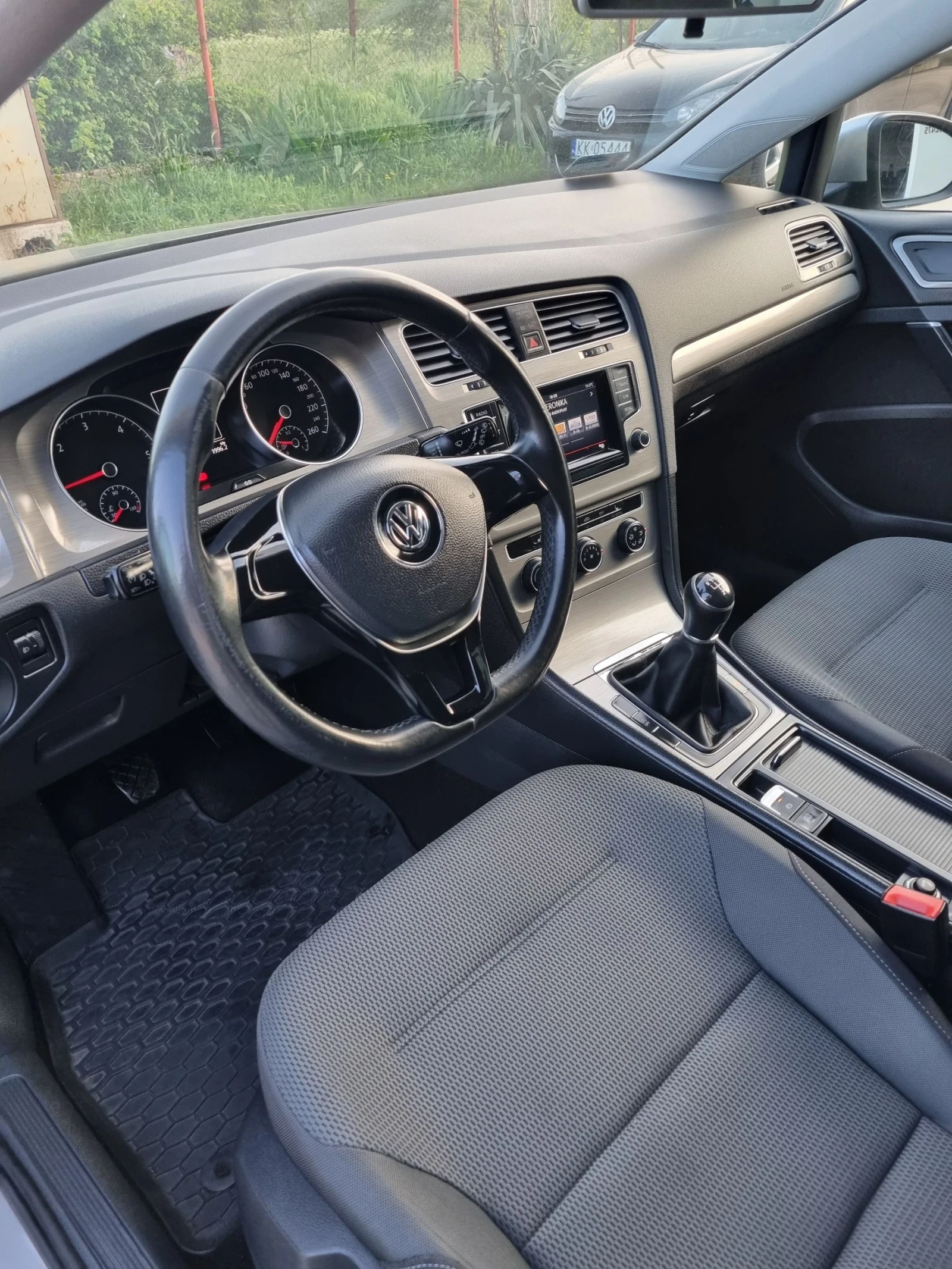 VW Golf, снимка 9 - Автомобили и джипове - 54510430