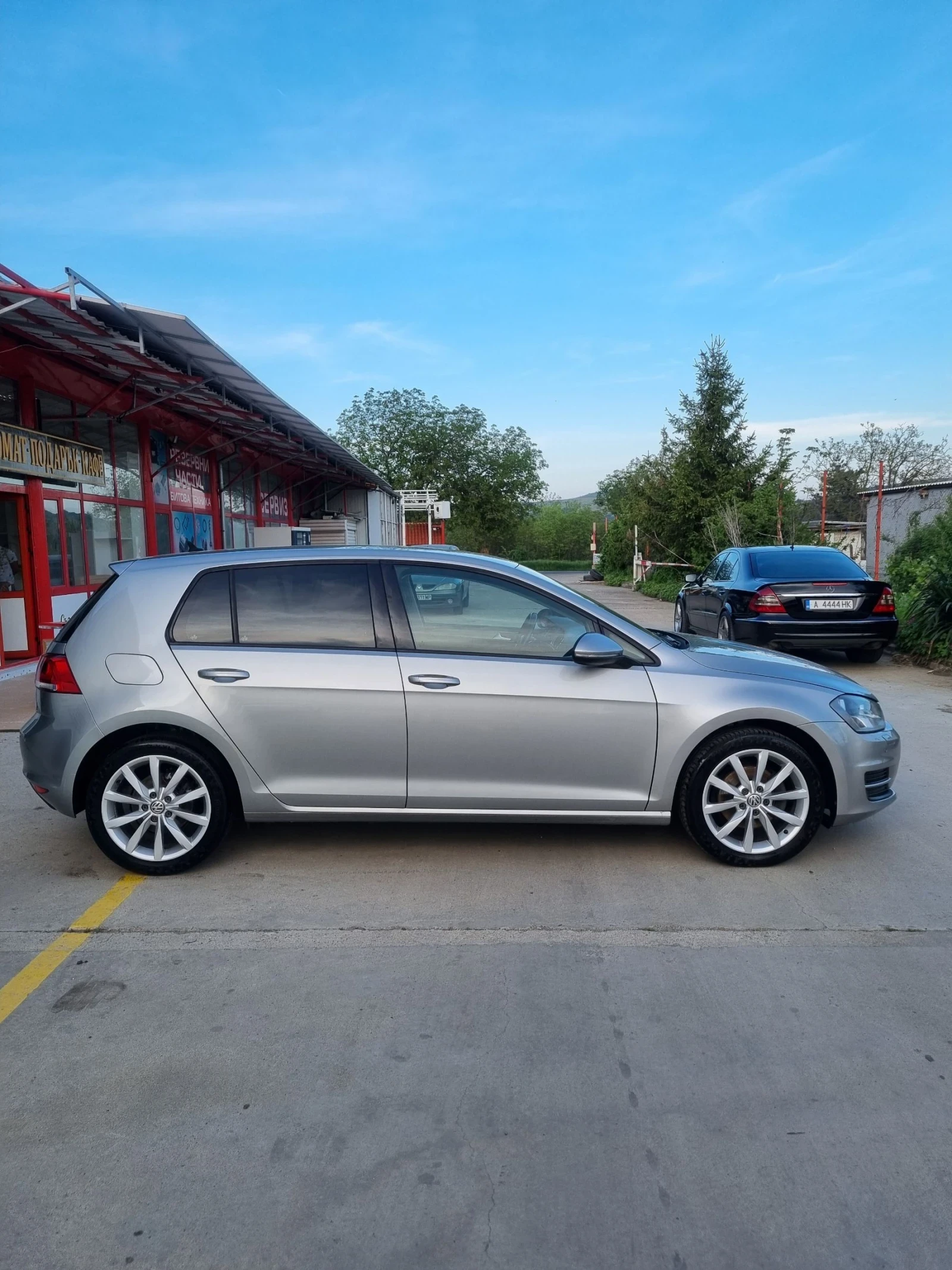 VW Golf, снимка 3 - Автомобили и джипове - 54510430