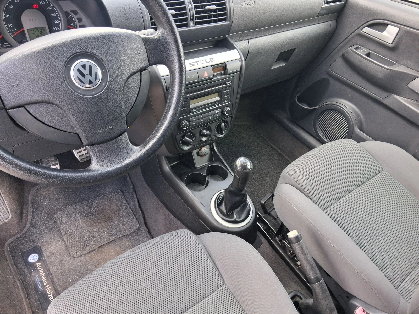 VW Fox 1.4 бензин 75 кс 4 цилиндъра , снимка 7 - Автомобили и джипове - 54652145