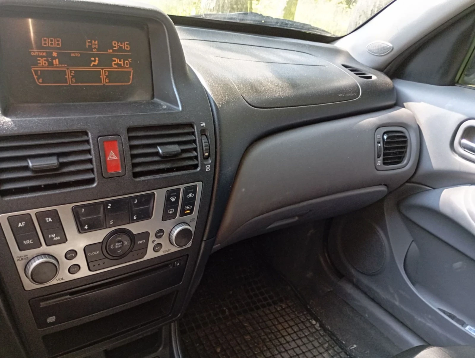 Nissan Almera, снимка 4 - Автомобили и джипове - 54869691