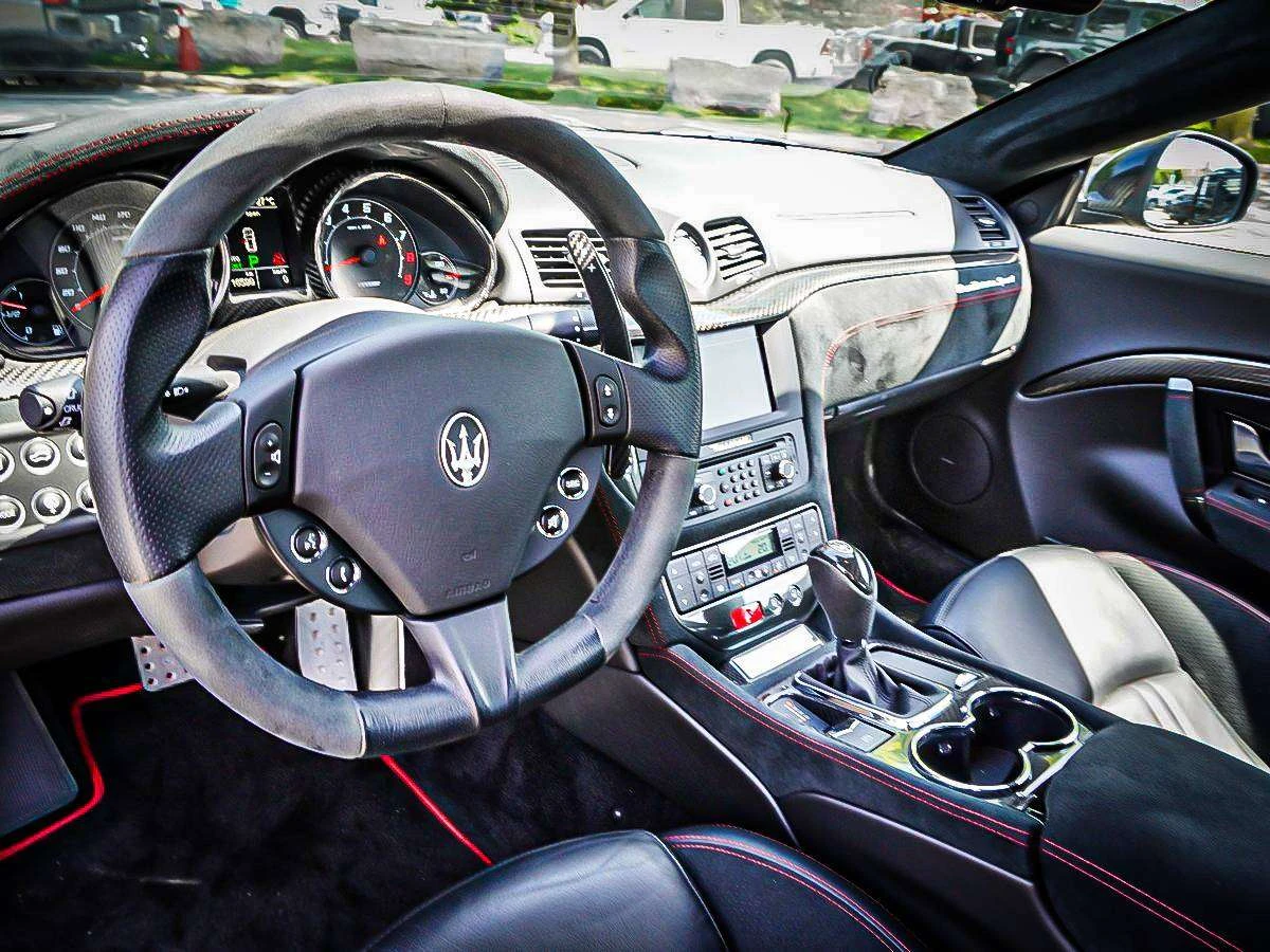 Maserati GranTurismo 60TH ANNIVERSARY EDITION| 1 OF 400| / ЦЕНА ДО БГ, снимка 14 - Автомобили и джипове - 54875174