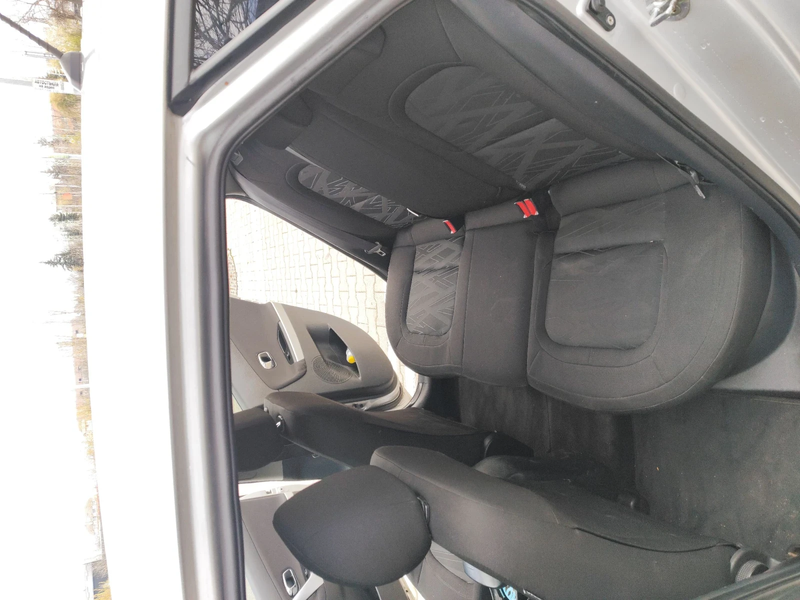 Kia Ceed 1.4 CRDi, снимка 7 - Автомобили и джипове - 55010429
