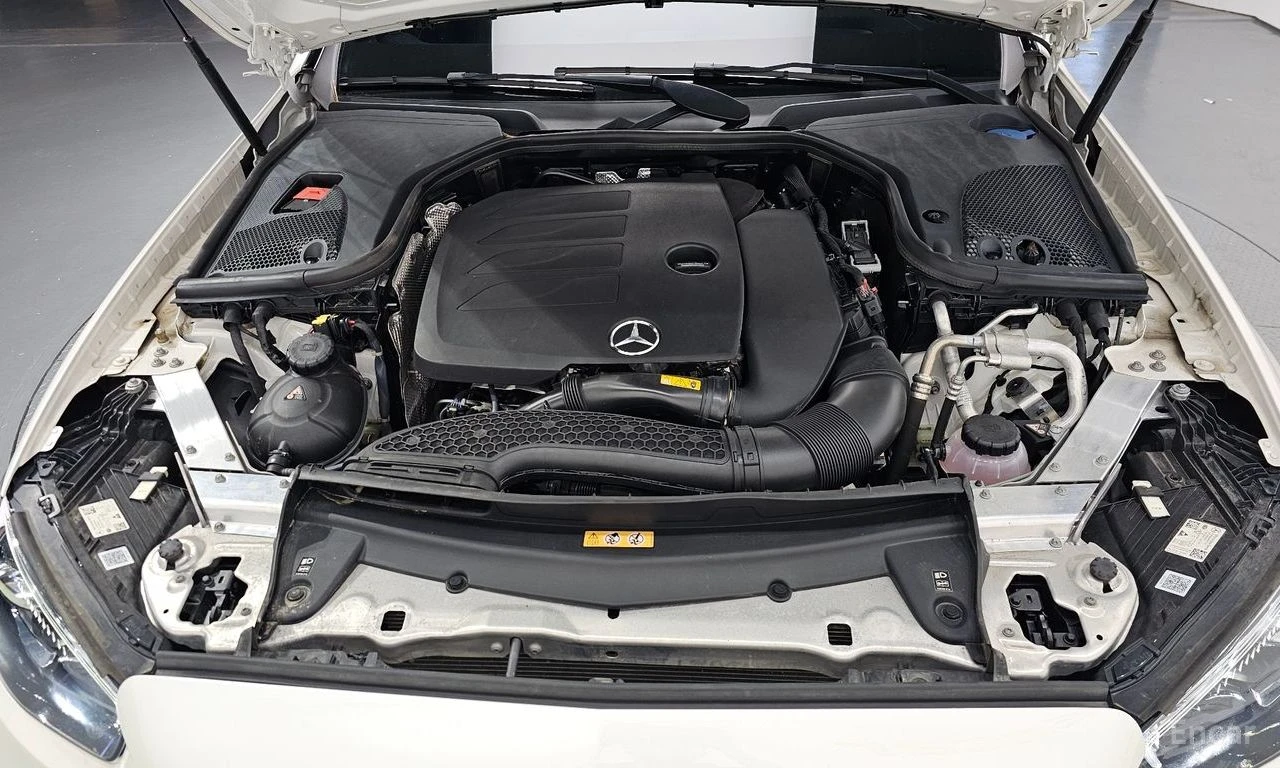Mercedes-Benz E 350 AMG* LINE* 4MATIC* BURMESTER* ОБДУХВАНЕ* ДИСТРОНИК, снимка 17 - Автомобили и джипове - 55595749