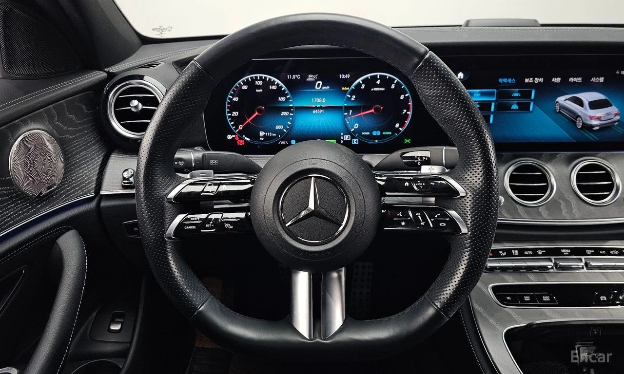 Mercedes-Benz E 350 AMG* LINE* 4MATIC* BURMESTER* ОБДУХВАНЕ* ДИСТРОНИК, снимка 7 - Автомобили и джипове - 55595749