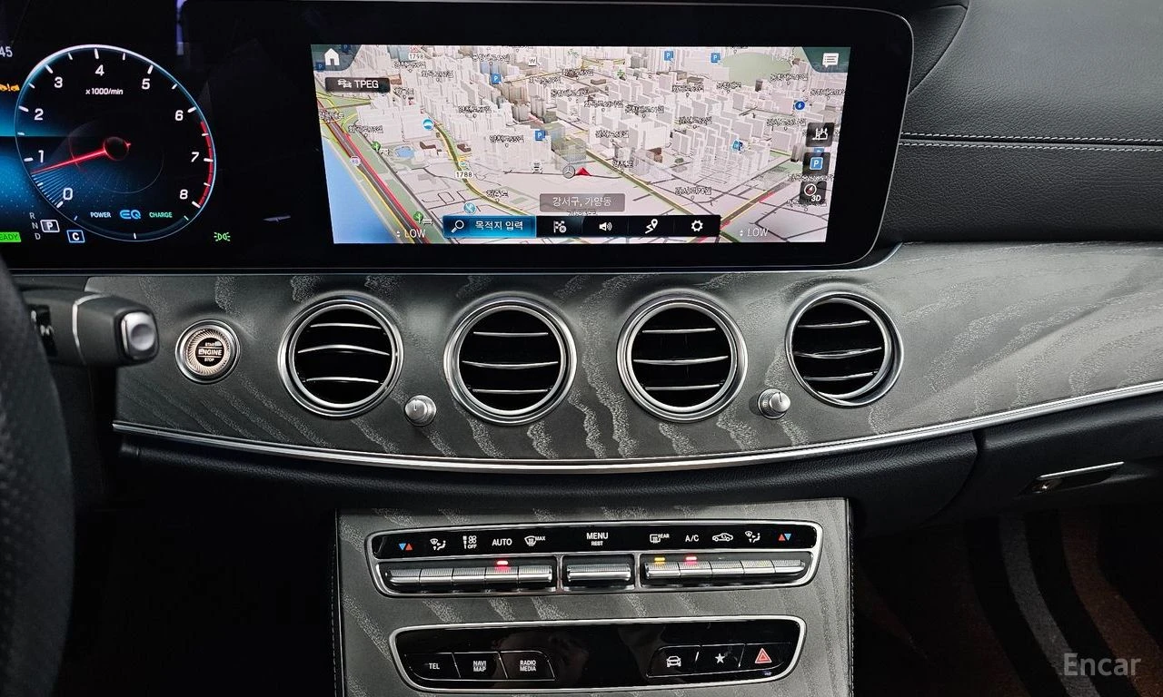 Mercedes-Benz E 350 AMG* LINE* 4MATIC* BURMESTER* ОБДУХВАНЕ* ДИСТРОНИК, снимка 8 - Автомобили и джипове - 55595749