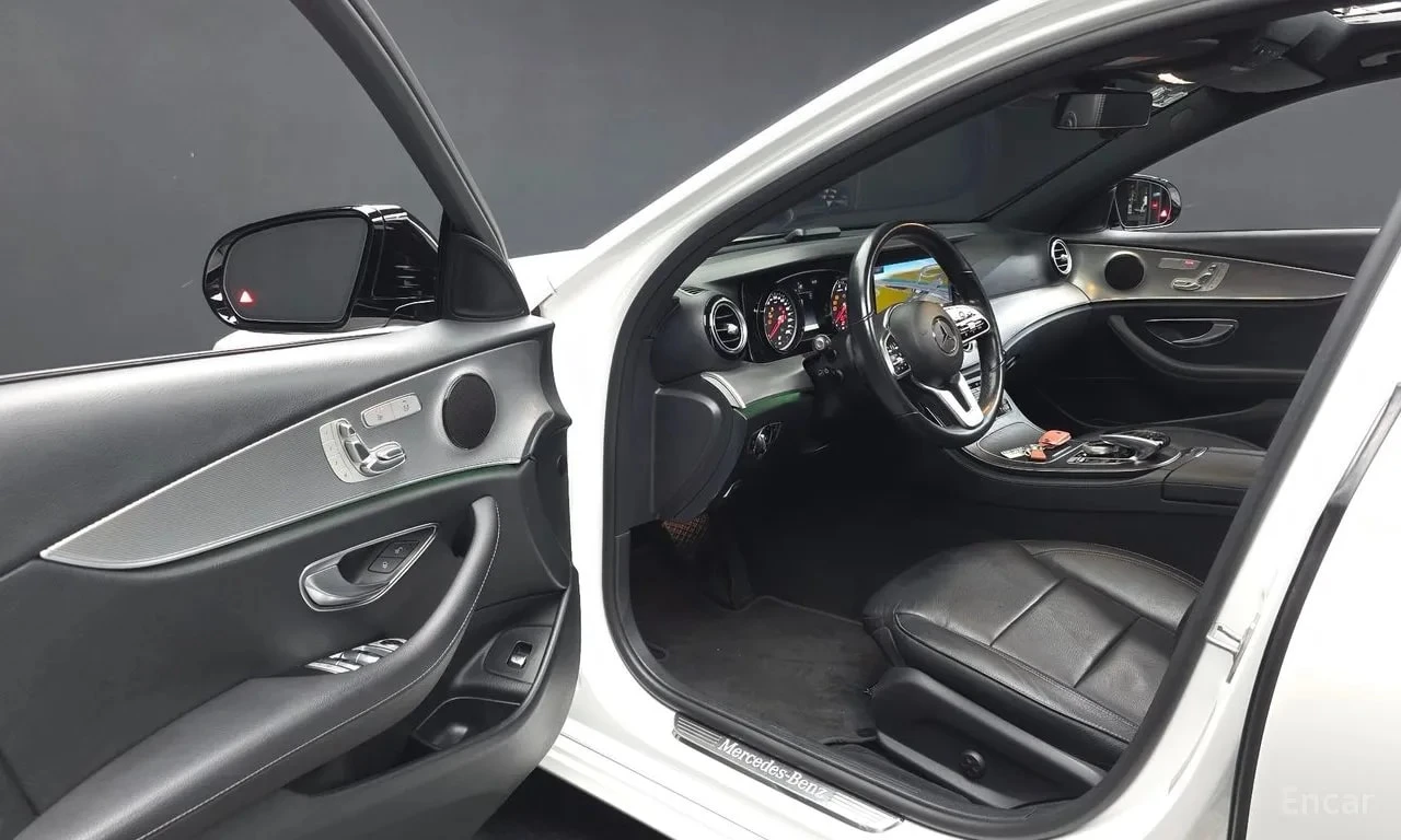 Mercedes-Benz E 250 Avantgarde| PANO| ПОДГРЕВИ| ПАМЕТ| , снимка 10 - Автомобили и джипове - 55884994