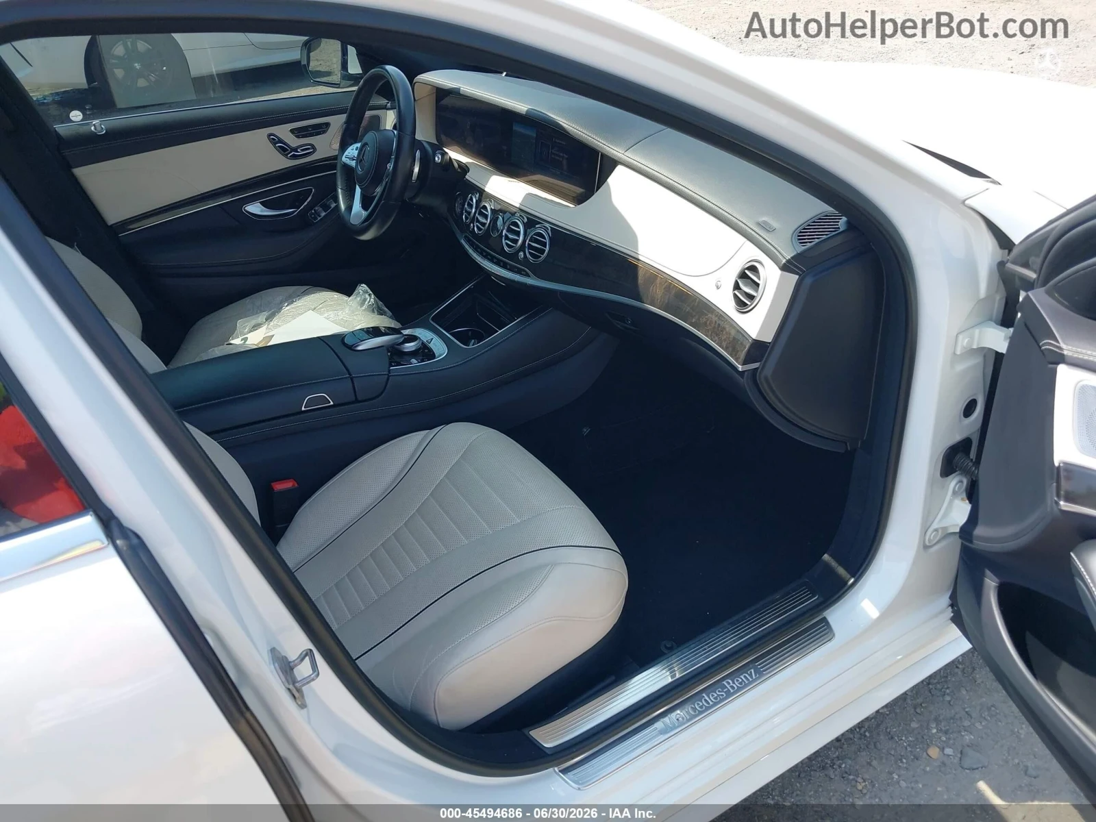 Mercedes-Benz S 560 AMG* Burmester* Масаж* Обдухване* Цена до БГ, снимка 9 - Автомобили и джипове - 56223586