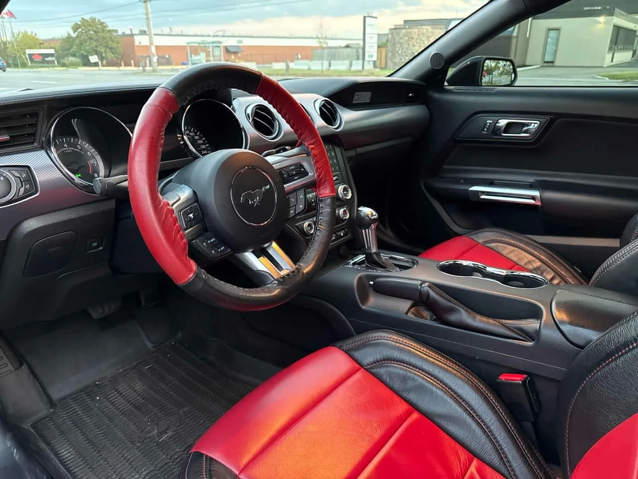 Ford Mustang * GT * CARFAX * 1 ���������� * ��� ��������� *  | Mobile.bg � ����������� 5